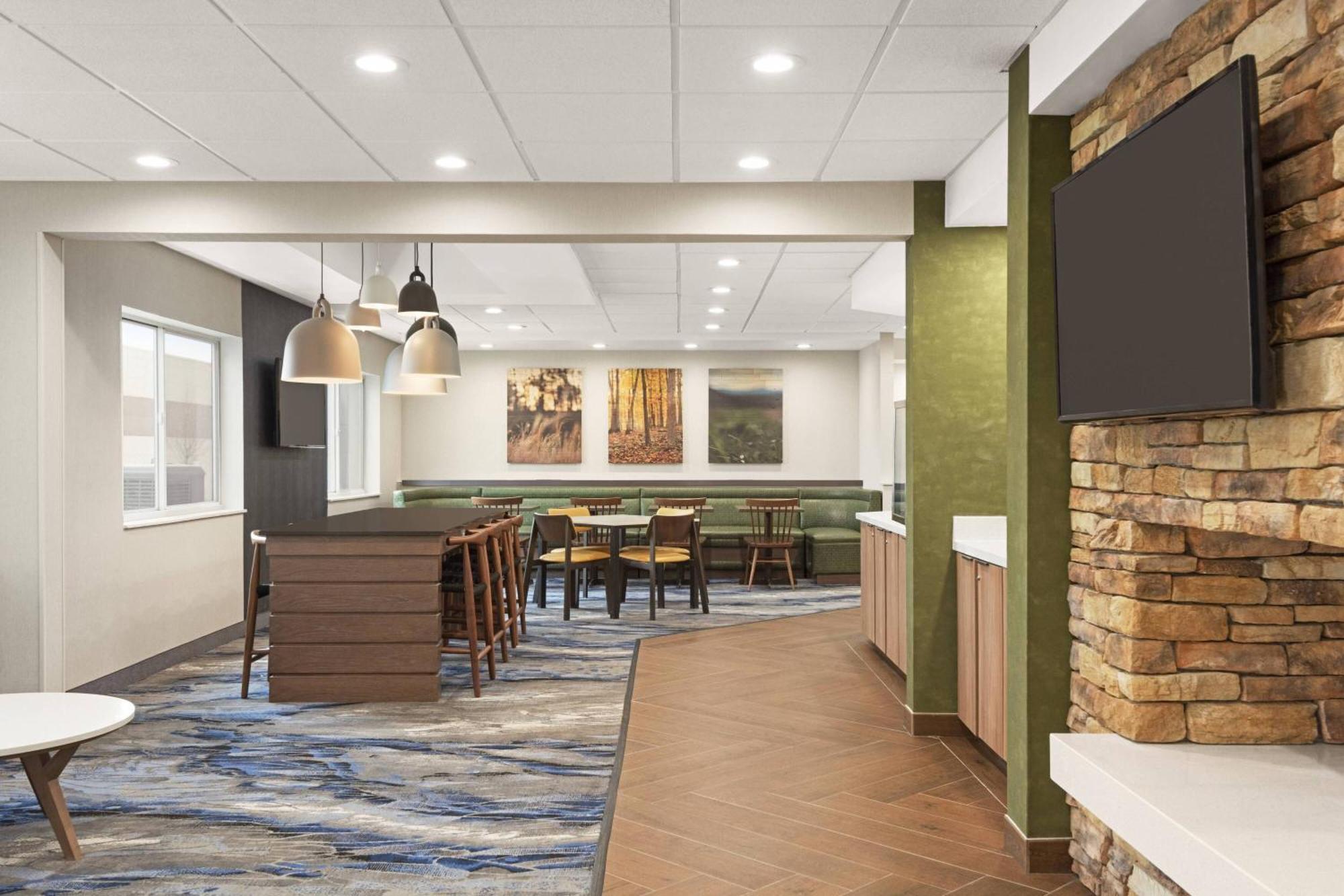 Fairfield Inn By Marriott Warren Niles Exterior foto